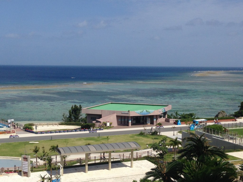 社員旅行のついでに沖縄のキャバ嬢にインタビューしてきました。